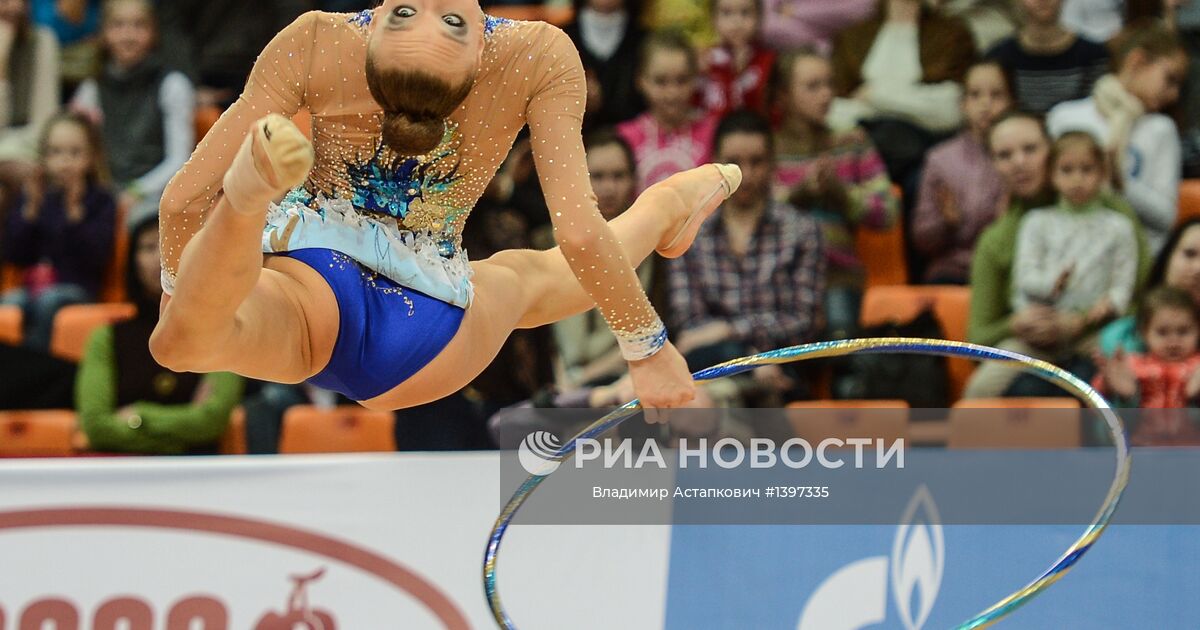 Гран при москва. Дарья Сватковская выступление русское народное.