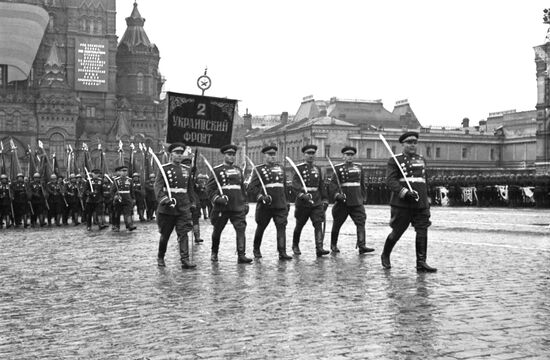 Парад Победы на Красной площади 24 июня 1945 г.