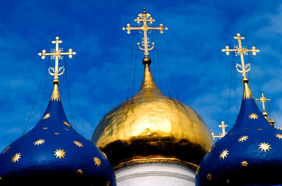 КУПОЛА ТРОИЦЕ-СЕРГИЕВОЙ ЛАВРЫ