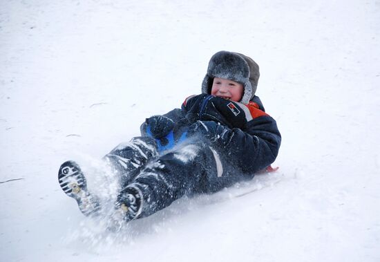 ЗИМНИЕ РАЗВЛЕЧЕНИЯ