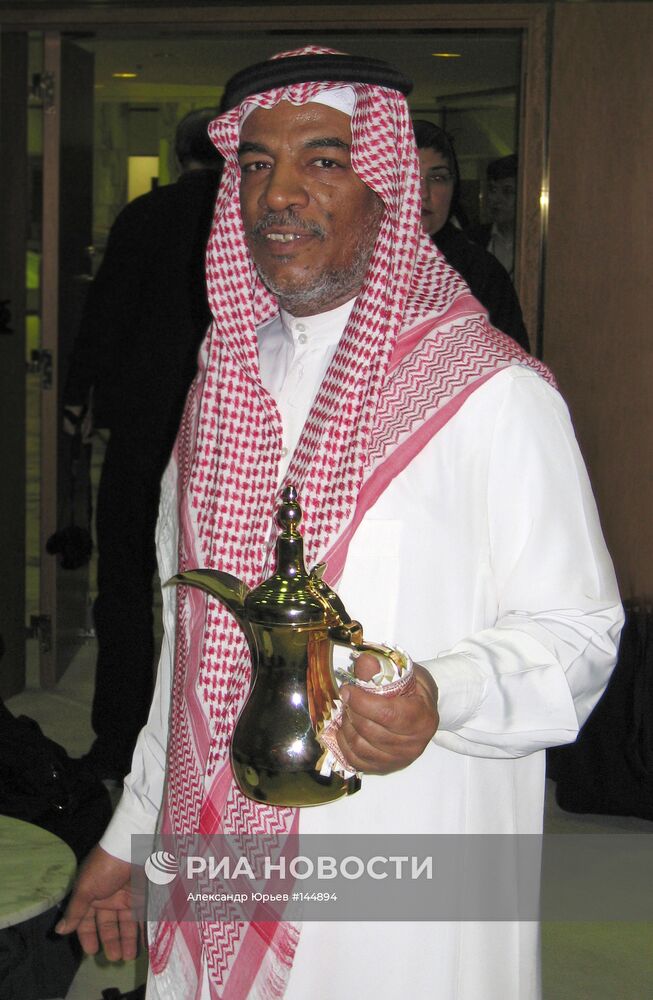 РАЗНОСЧИК КОФЕ