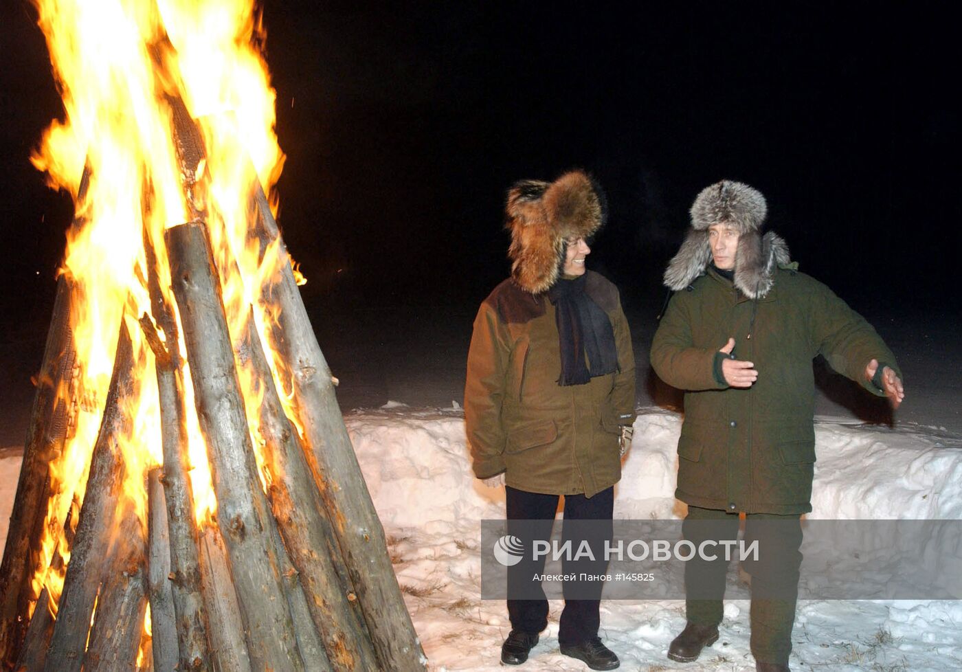 ПУТИН БЕРЛУСКОНИ ПРОГУЛКА ЗАВИДОВО