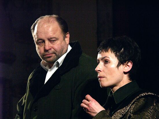 АПЕКСИМОВА ИЛЬИН СПЕКТАКЛЬ "ВИШНЕВЫЙ САД"