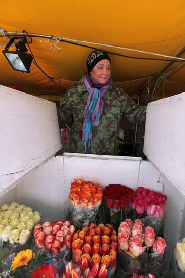 Продажа цветов в преддверии Международного женского дня