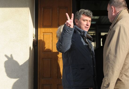 Борис Немцов вызван на допрос в Следственный комитет