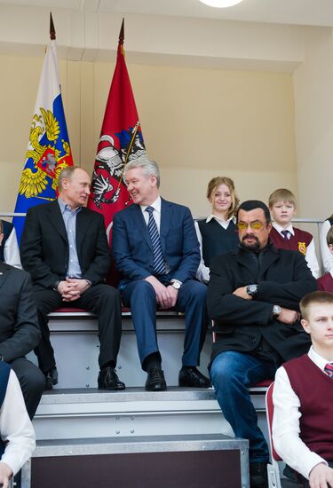 В.Путин и С.Собянин посетили центр образования "Самбо-70"