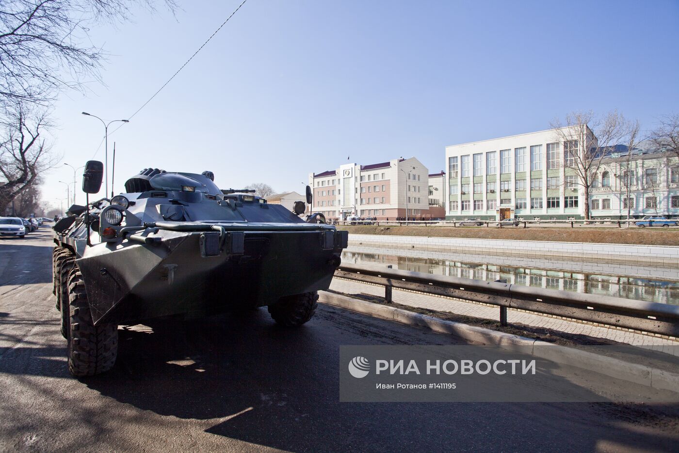 Преступник удерживает заложников в Астраханском колледже