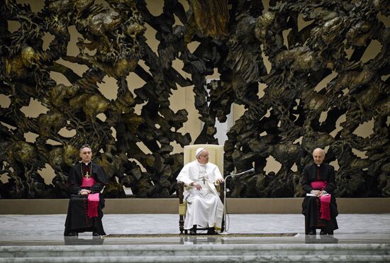 Встреча Папы Римского с журналистами