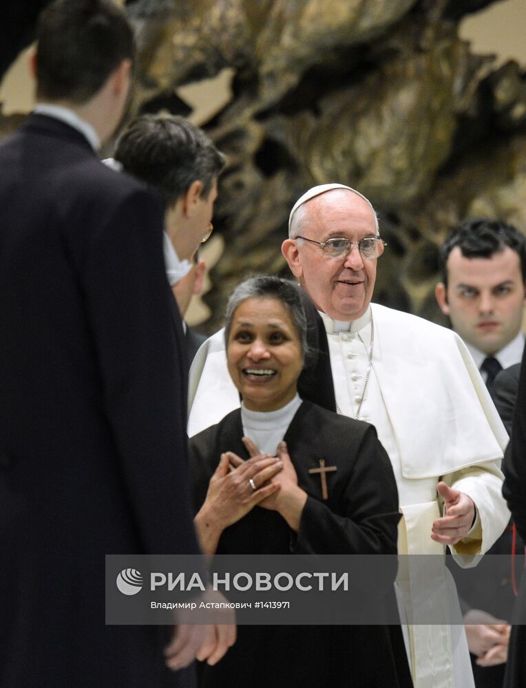 Встреча Папы Римского с журналистами