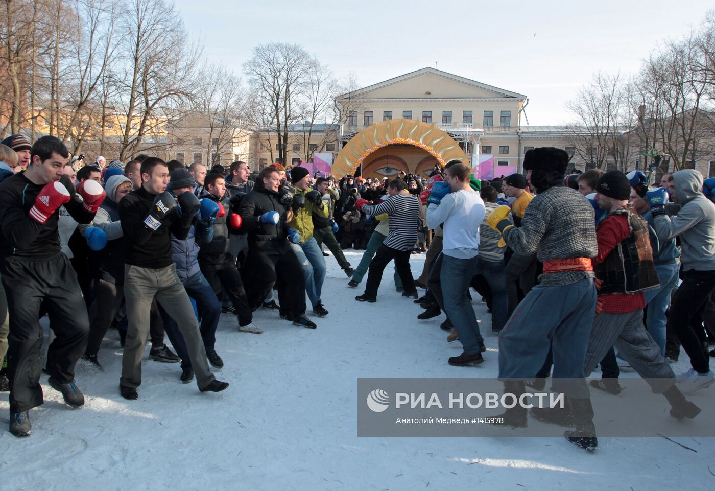 Празднование Масленицы в Санкт-Петербурге