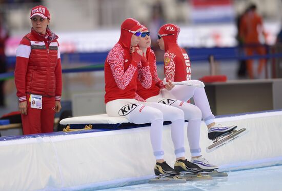 Конькобежный спорт. Чемпионат мира. Командная гонка. Женщины