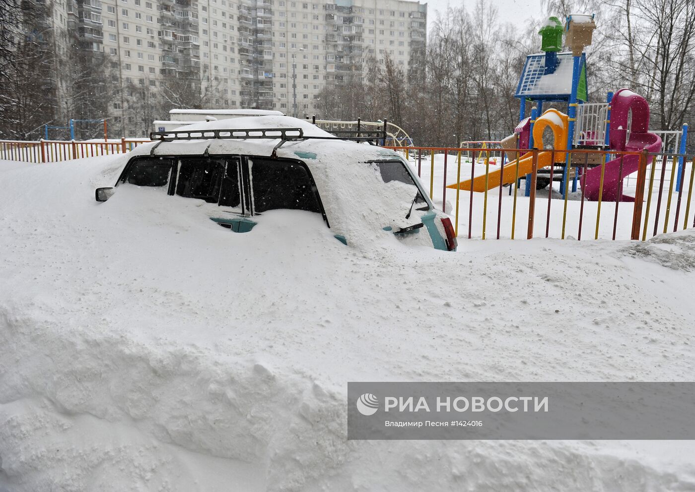 Уборка снега в Москве