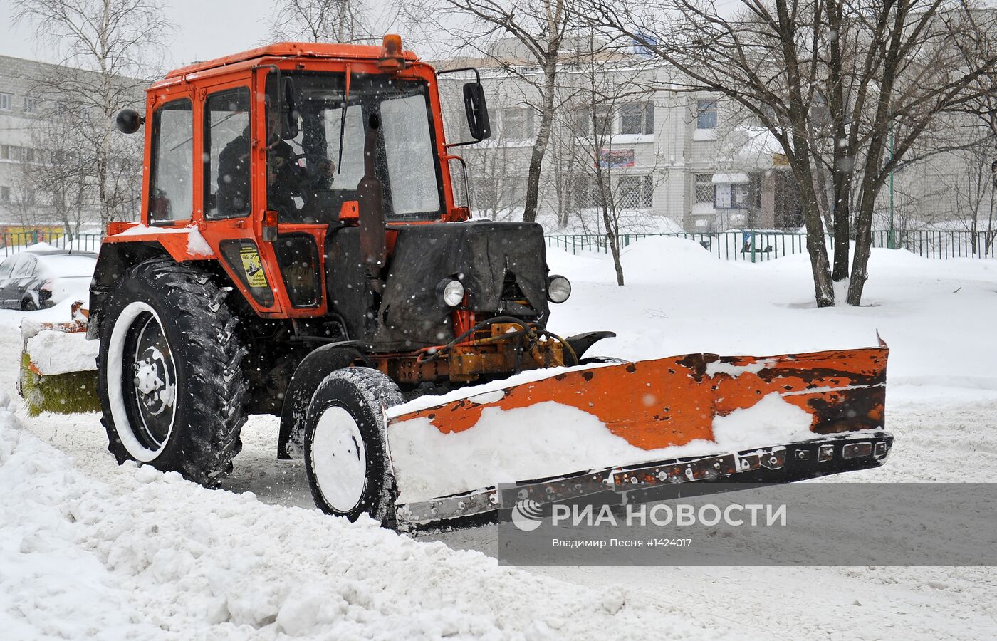 Уборка снега в Москве