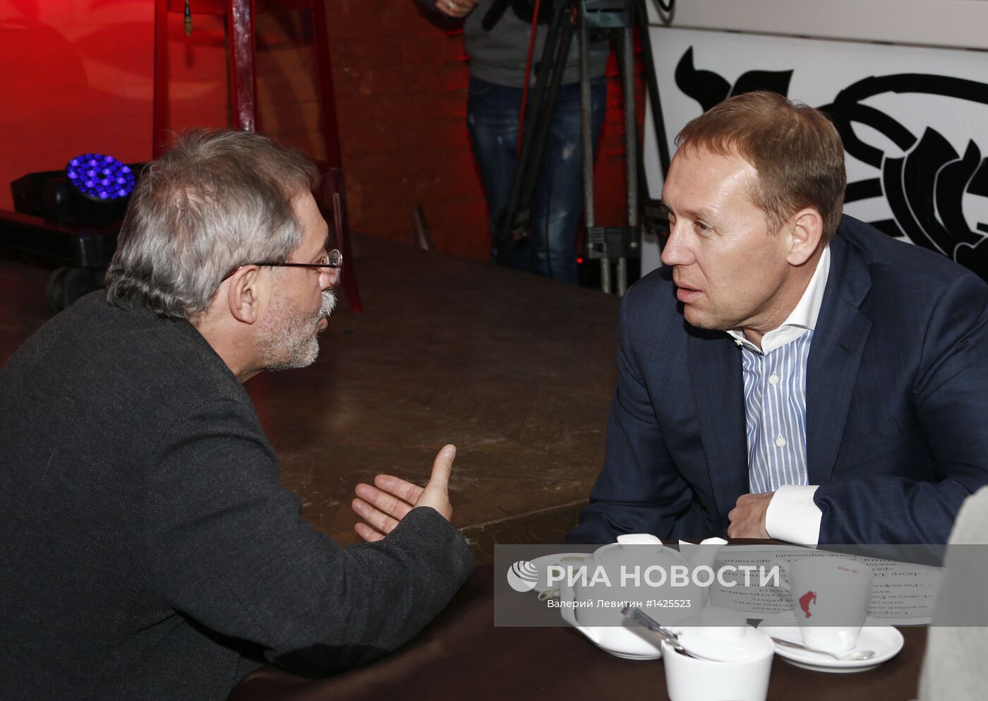 Эфир ньюзикла "Гражданин хороший" на канале "Дождь"