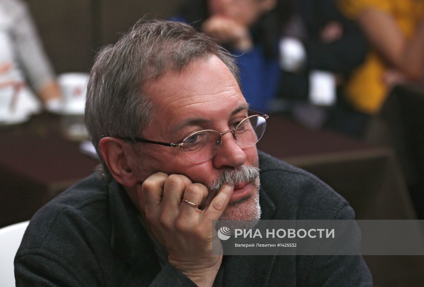 Эфир ньюзикла "Гражданин хороший" на канале "Дождь"