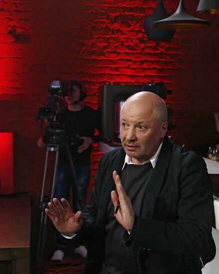 Эфир ньюзикла "Гражданин хороший" на канале "Дождь"