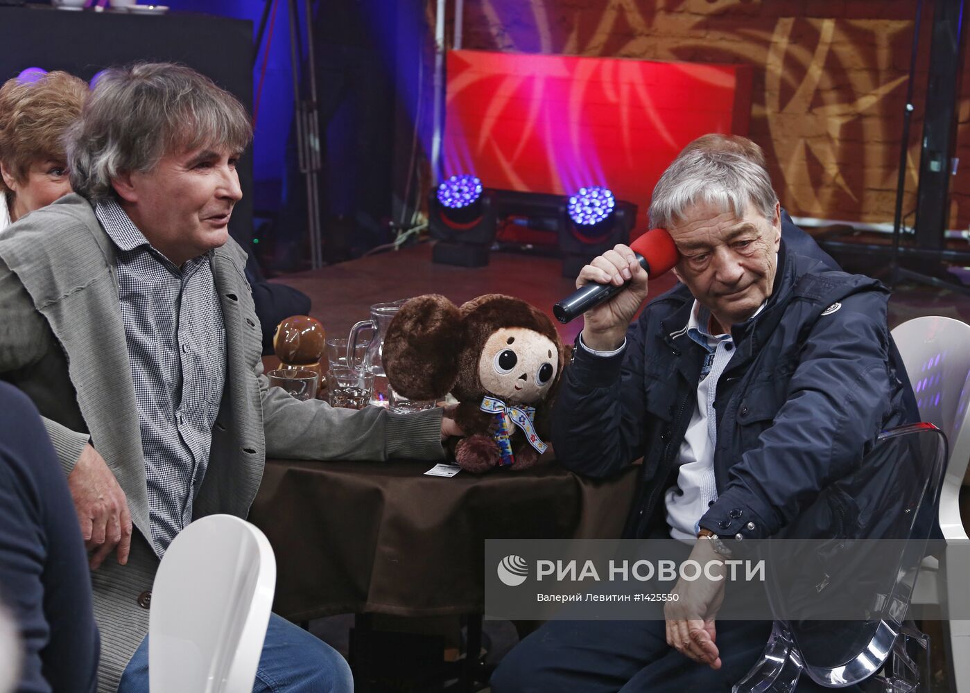 Эфир ньюзикла "Гражданин хороший" на канале "Дождь"