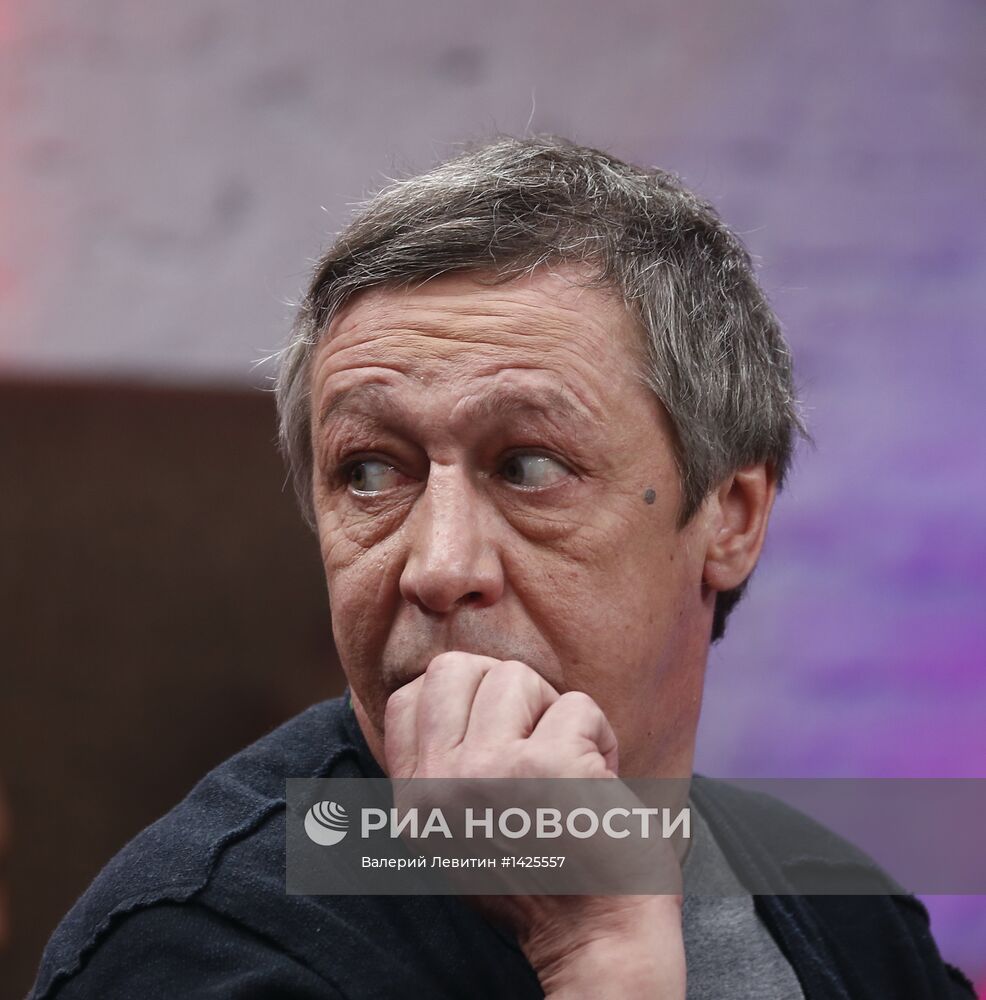 Эфир ньюзикла "Гражданин хороший" на канале "Дождь"