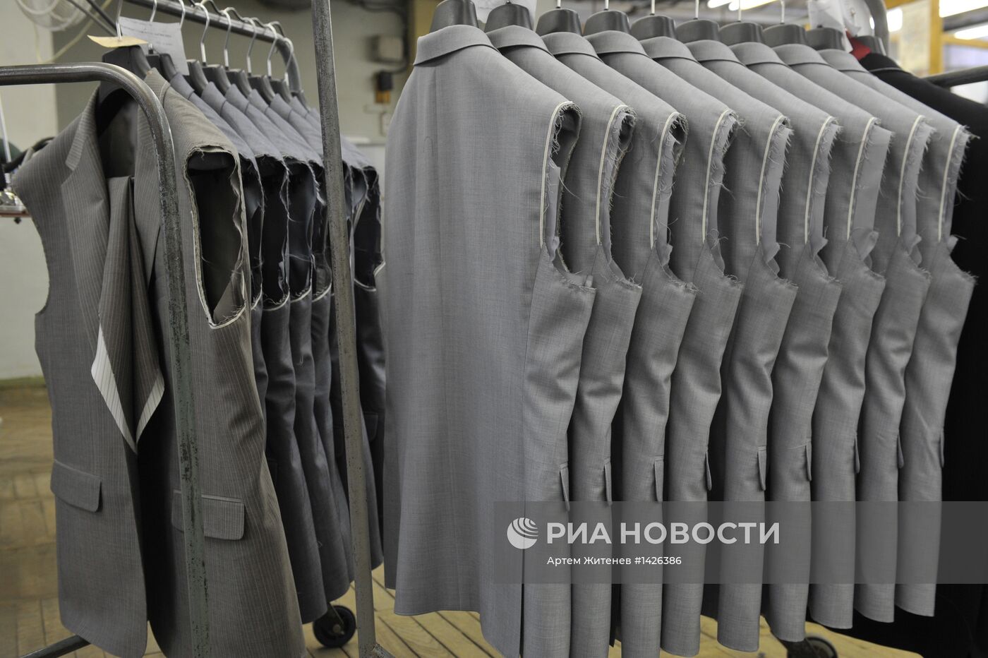 "Большевичка". Классика мужского костюма