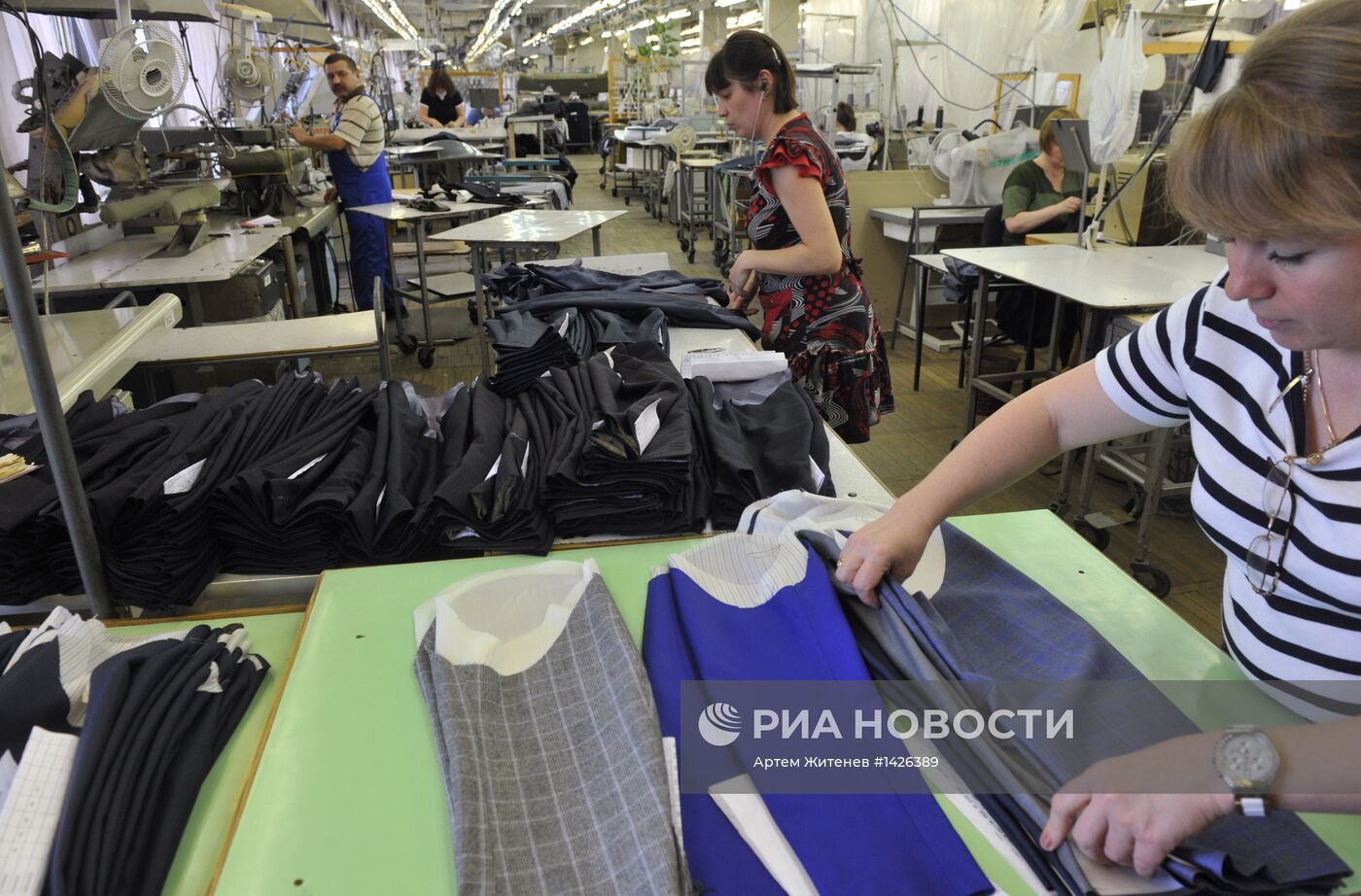 "Большевичка". Классика мужского костюма