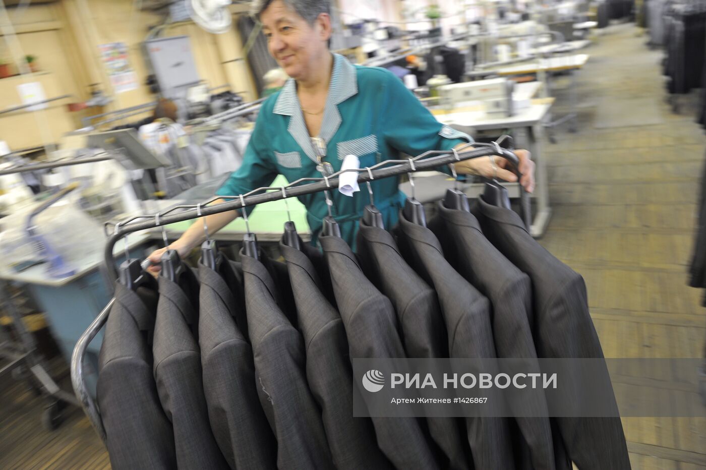 "Большевичка". Классика мужского костюма