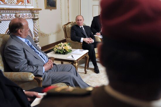 В.Путин провел встречу с главой Йемена Абдраббо Мансуром Хади