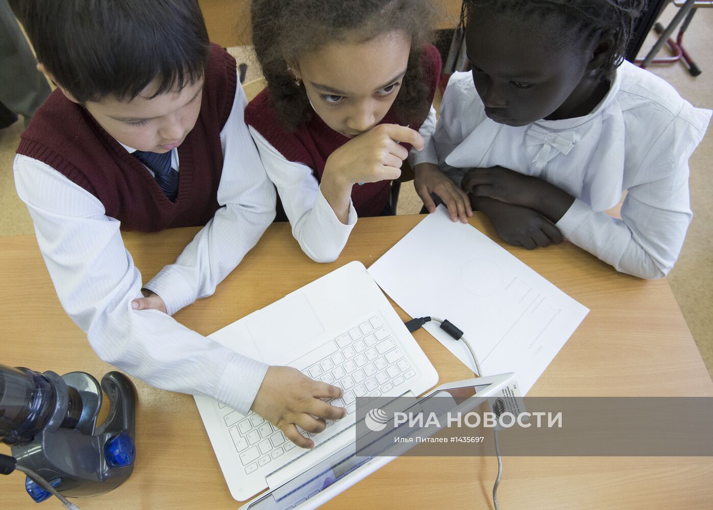 Презентация школы-комплекса и нового школьного оборудования