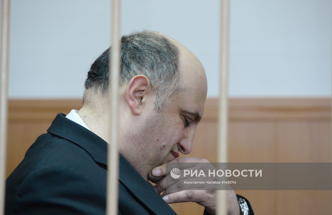 Избрание меры пресечения в суде А.Шалмуеву по "Дорожному делу"