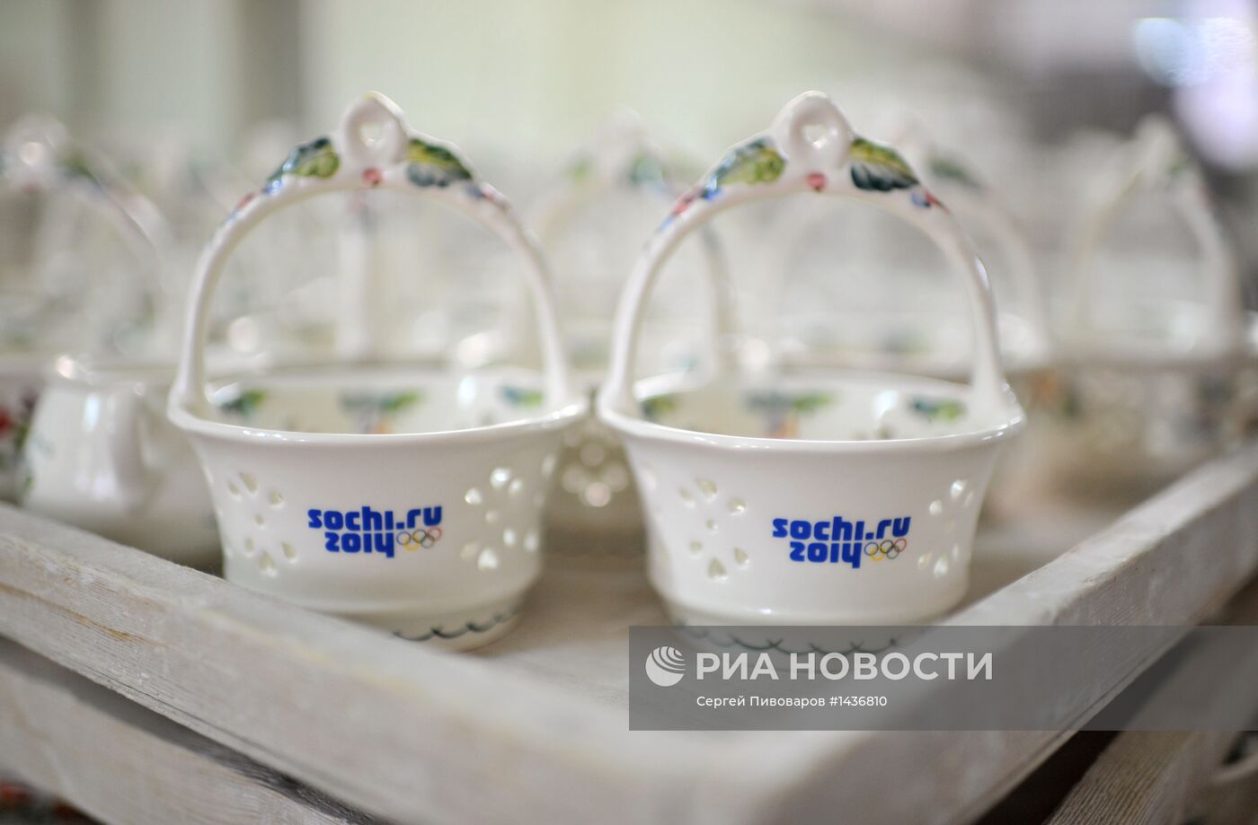 Производство сувениров из керамики с символикой "Сочи 2014"