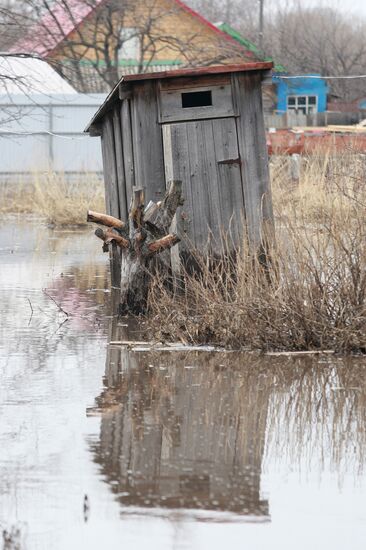 В Саранске идет эвакуация жителей из зоны паводка