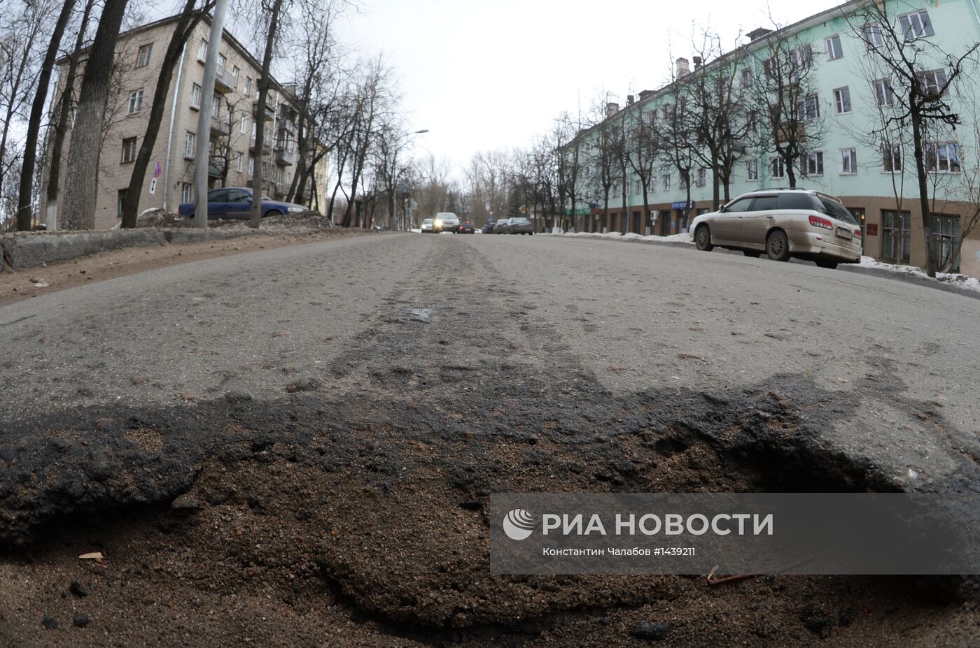 Разбитые дороги в Великом Новгороде