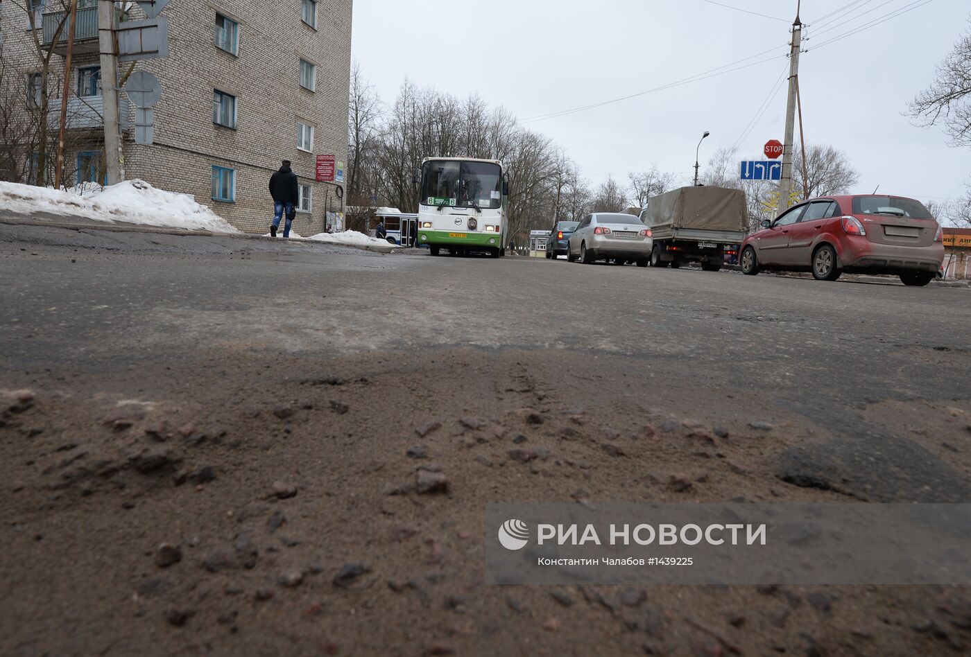 Разбитые дороги в Великом Новгороде