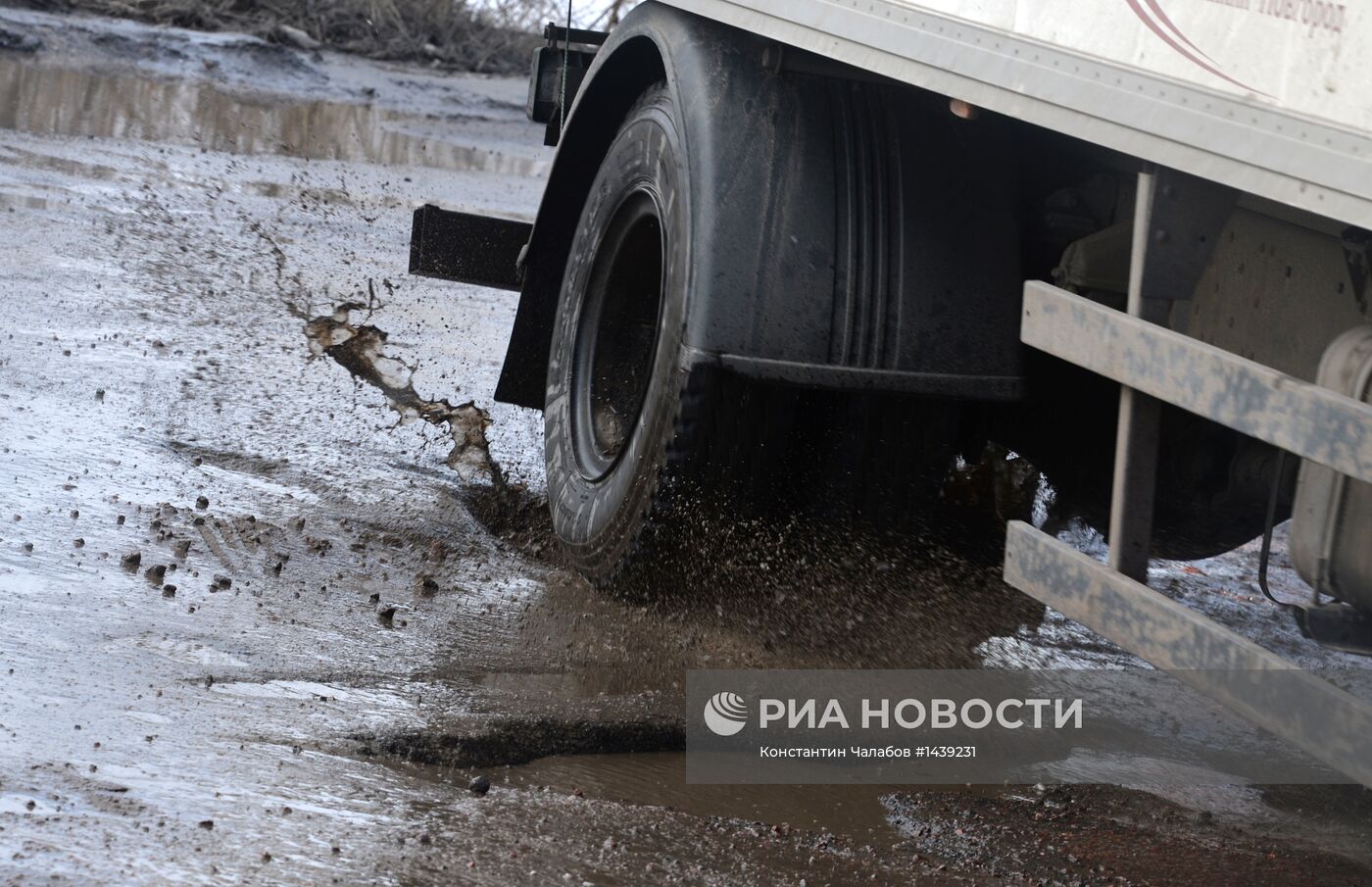 Разбитые дороги в Великом Новгороде | РИА Новости Медиабанк