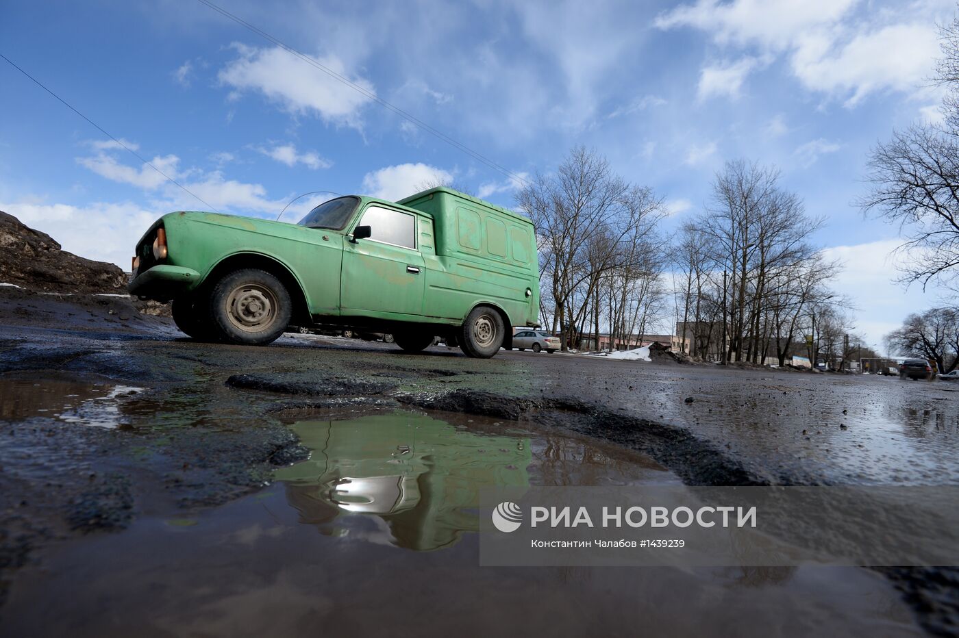 Разбитые дороги в Великом Новгороде