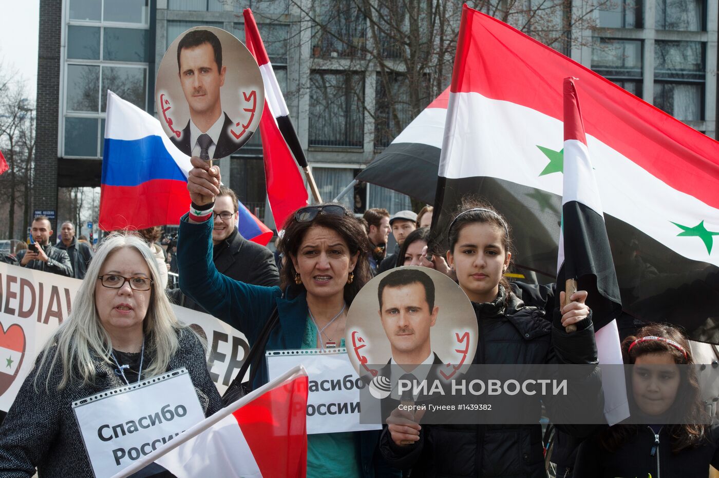 Сирийцы выразили благодарность России за поддержку режима Асада