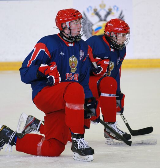 Хоккей. Тренировка юниорской сборной России