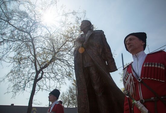 Открытие памятника генералу Корнилову в Краснодаре