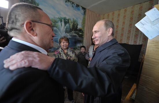 Рабочая поездка В. Путина в Южный федеральный округ