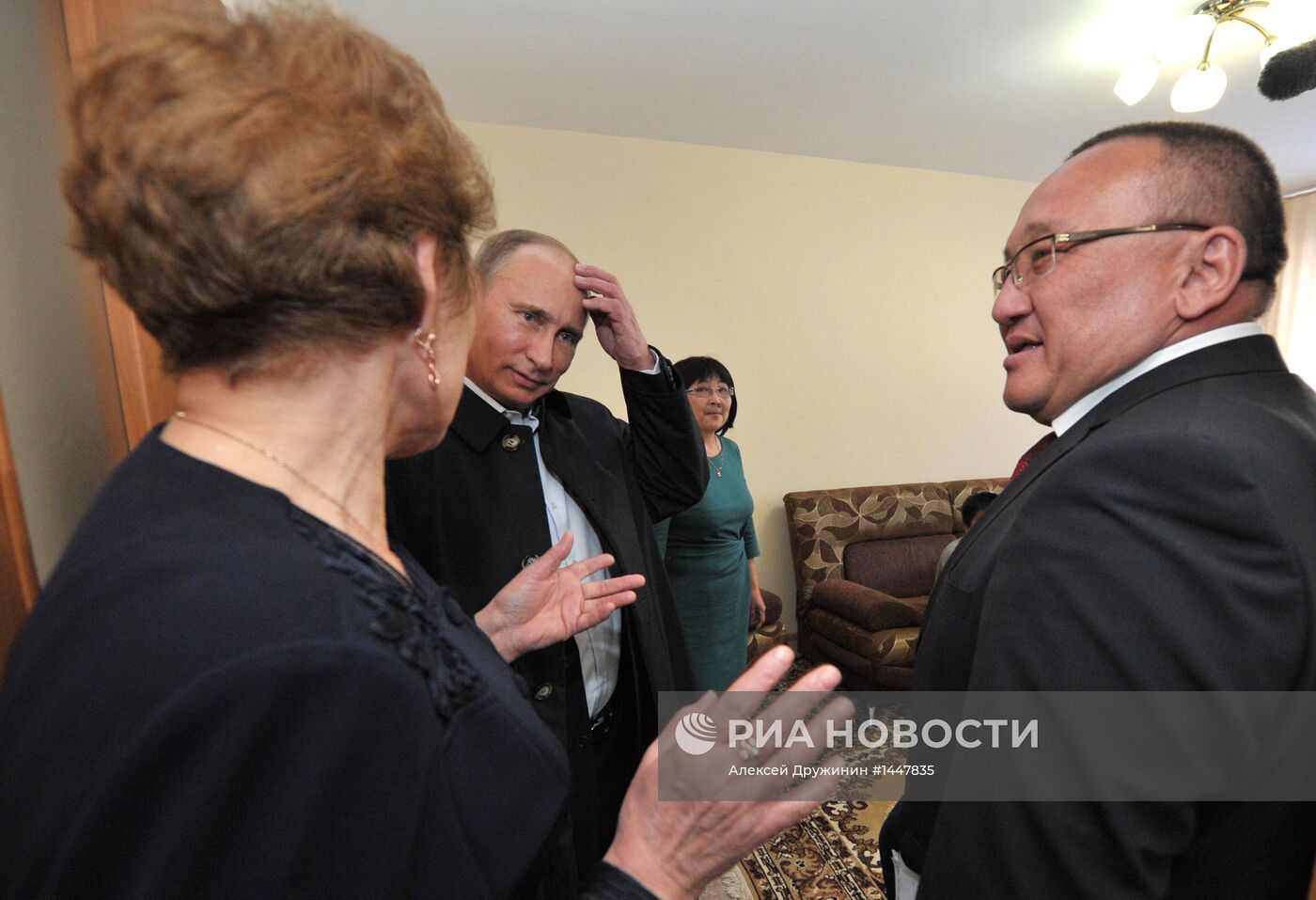 Рабочая поездка В. Путина в Южный федеральный округ