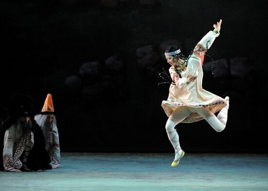 Репетиция балетного спектакля "Весна священная"