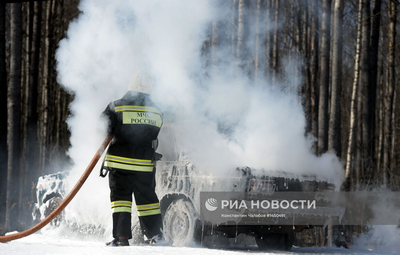 Учения МЧС по ликвидации ДТП в Новгородской области