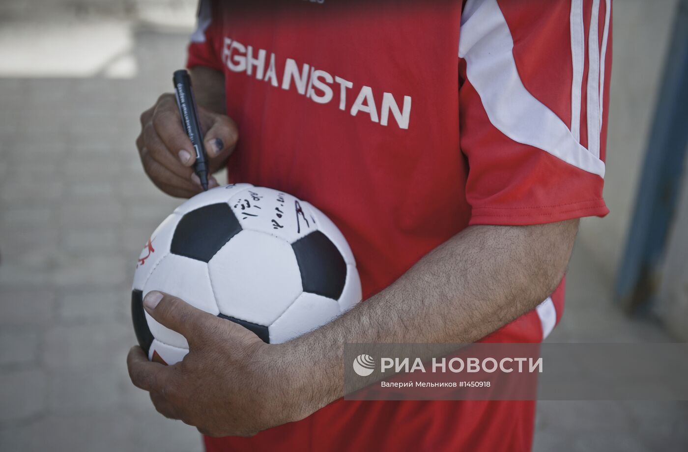 Футбольный матч серии "Шурави против моджахедов" в Кабуле