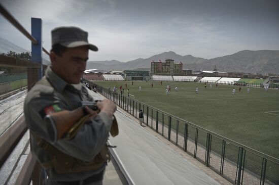Футбольный матч серии "Шурави против моджахедов" в Кабуле