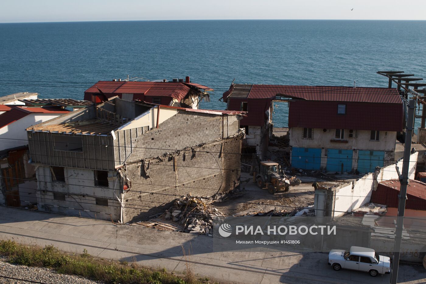 Снос незаконно построенных эллингов в Сочи