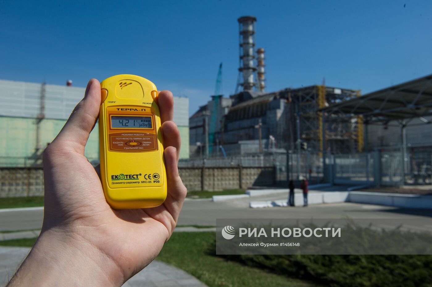 Зона отчуждения накануне 27-й годовщины Чернобыльской катастрофы