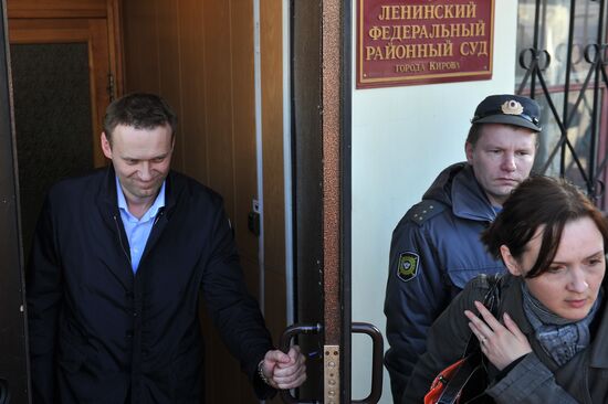 Приговор Навальному по делу "Кировлеса" не вынесут до июня
