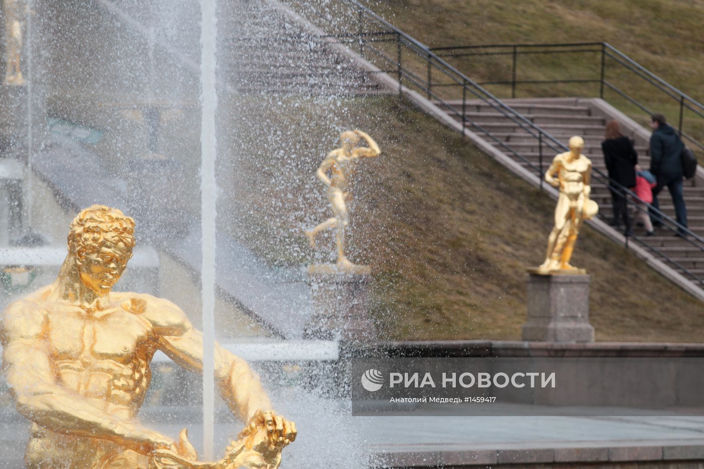 Открытие сезона фонтанов в Петергофе