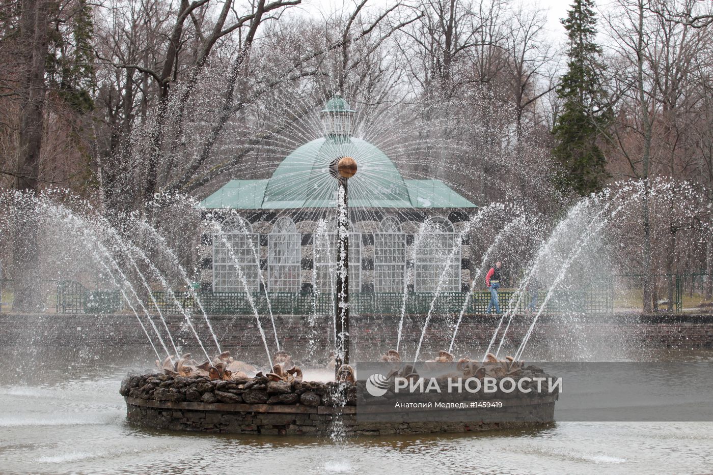 Открытие сезона фонтанов в Петергофе