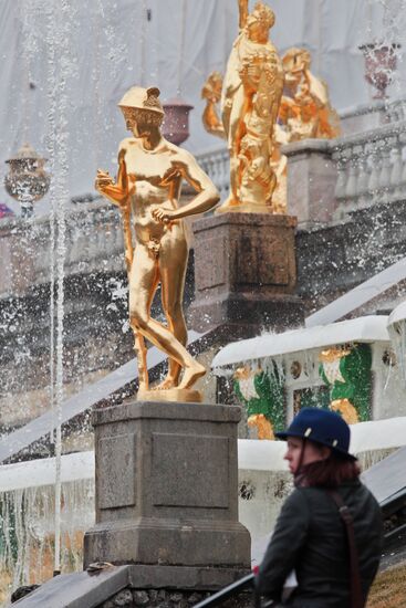 Открытие сезона фонтанов в Петергофе