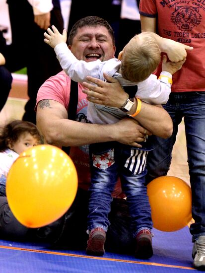 Соревнования по бегу в ползунках "Маленький чемпион"